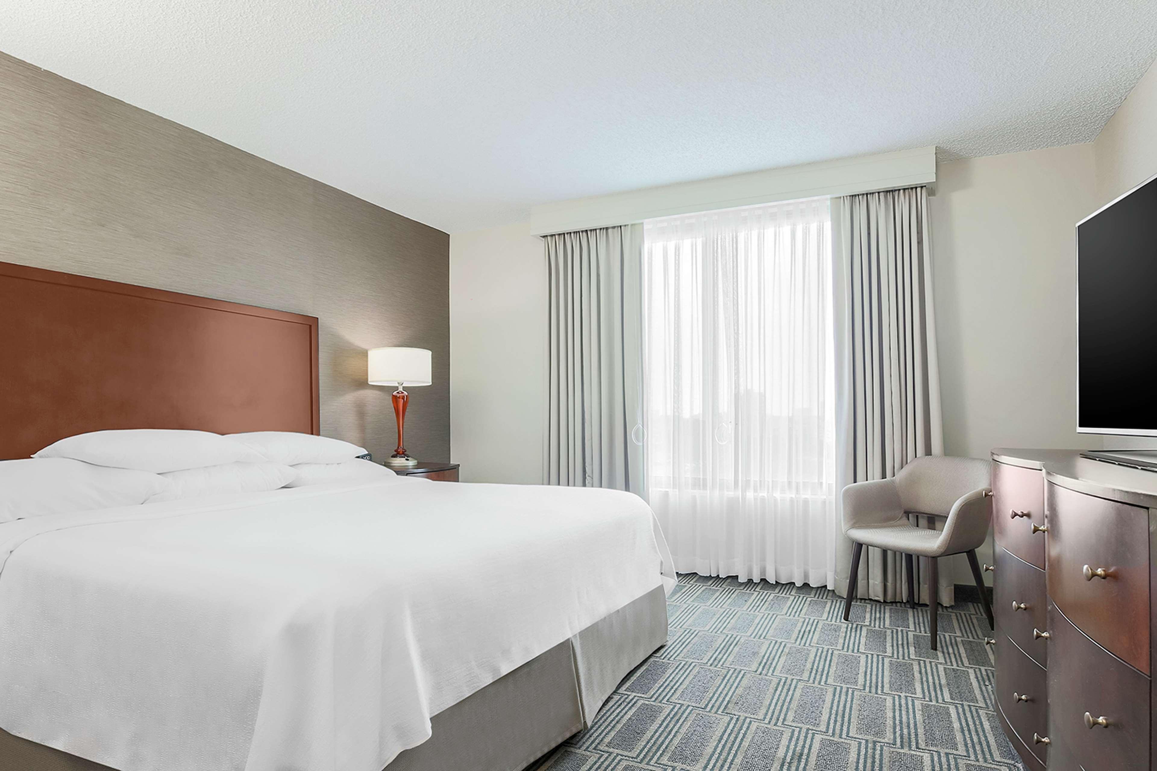 Embassy Suites By Hilton Chicago Ломбард Экстерьер фото