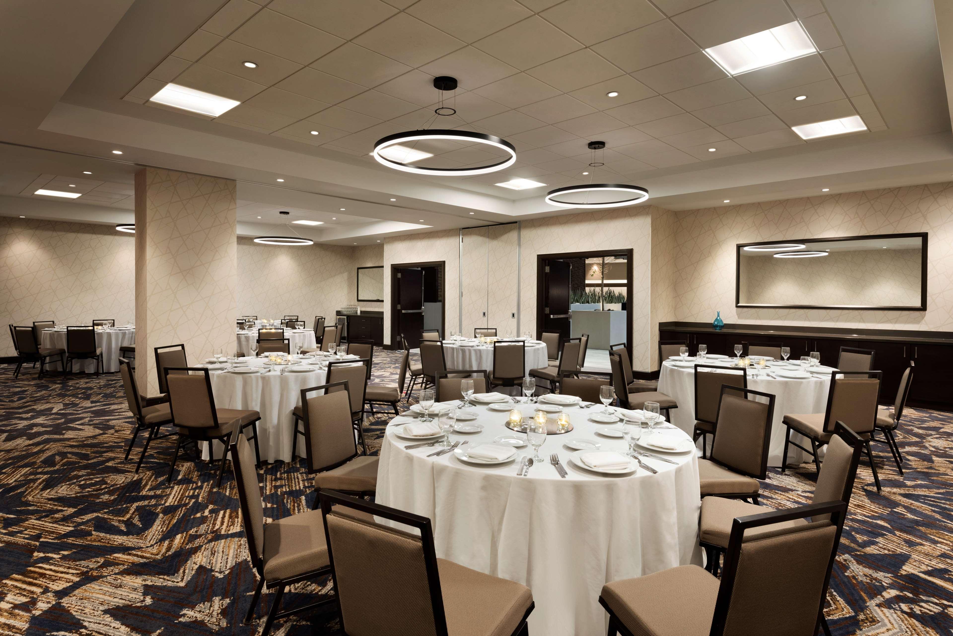 Embassy Suites By Hilton Chicago Ломбард Экстерьер фото