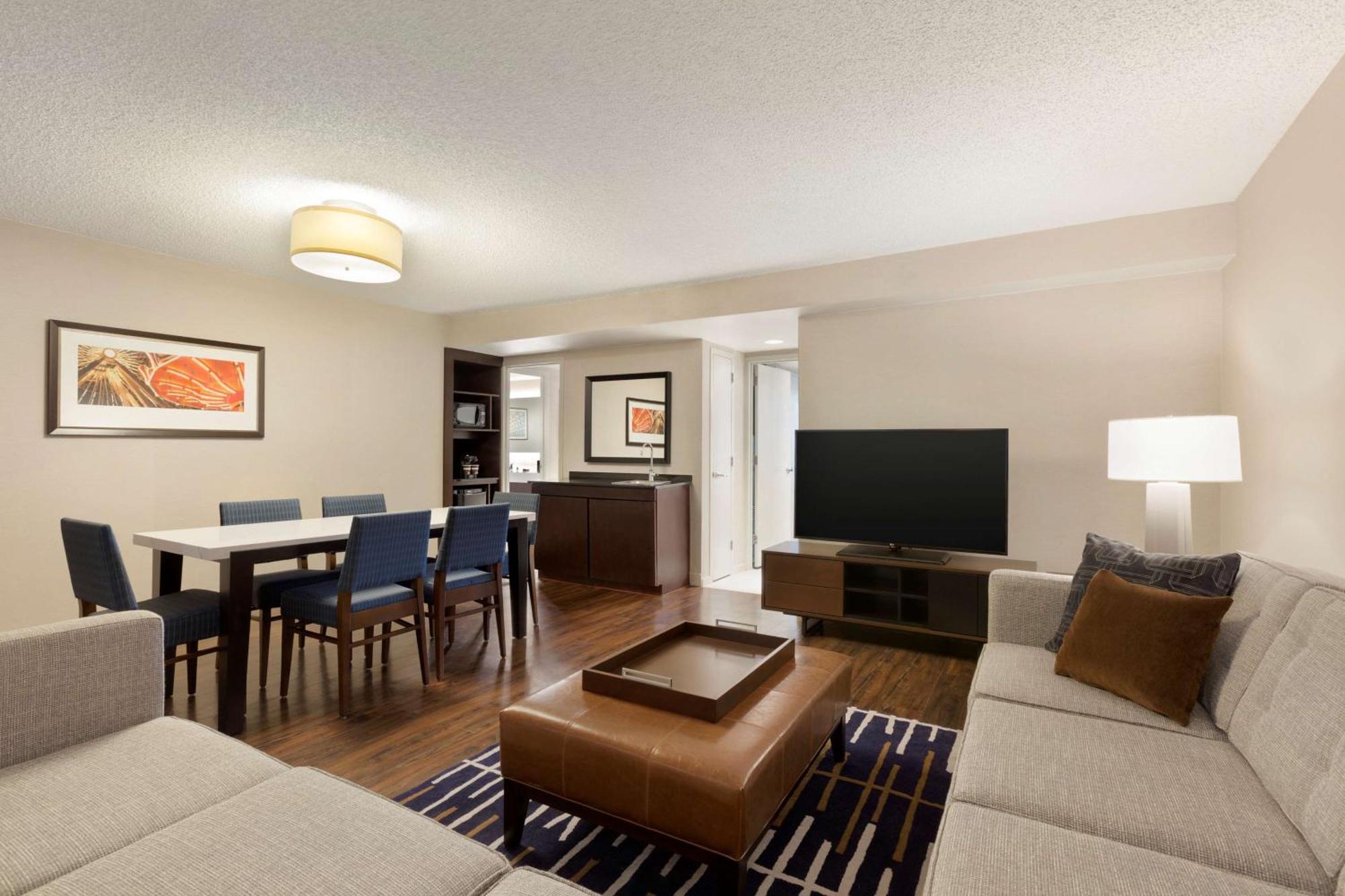 ОТЕЛЬ EMBASSY SUITES BY HILTON CHICAGO LOMBARD ЛОМБАРД, IL 3* (США) - от  9194 RUB | NOCHI