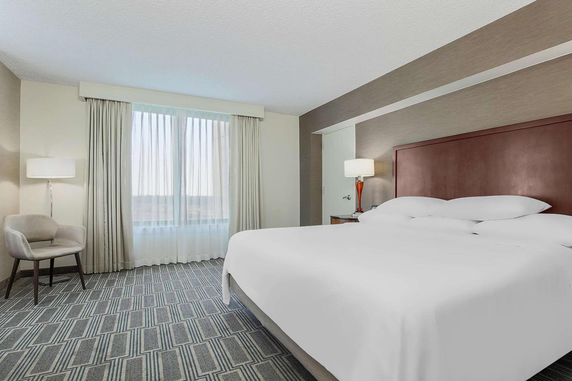 ОТЕЛЬ EMBASSY SUITES BY HILTON CHICAGO LOMBARD ЛОМБАРД, IL 3* (США) - от  9194 RUB | NOCHI